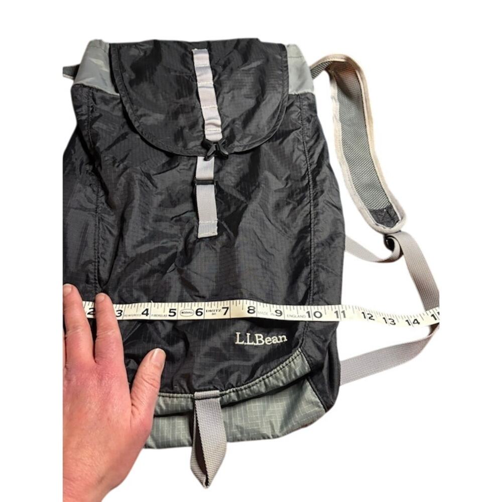 L. L. Bean Ultralight Day Pack Stowaway Gray Black Cinch Top Backpack Buckle Zip - Picture 6 of 7